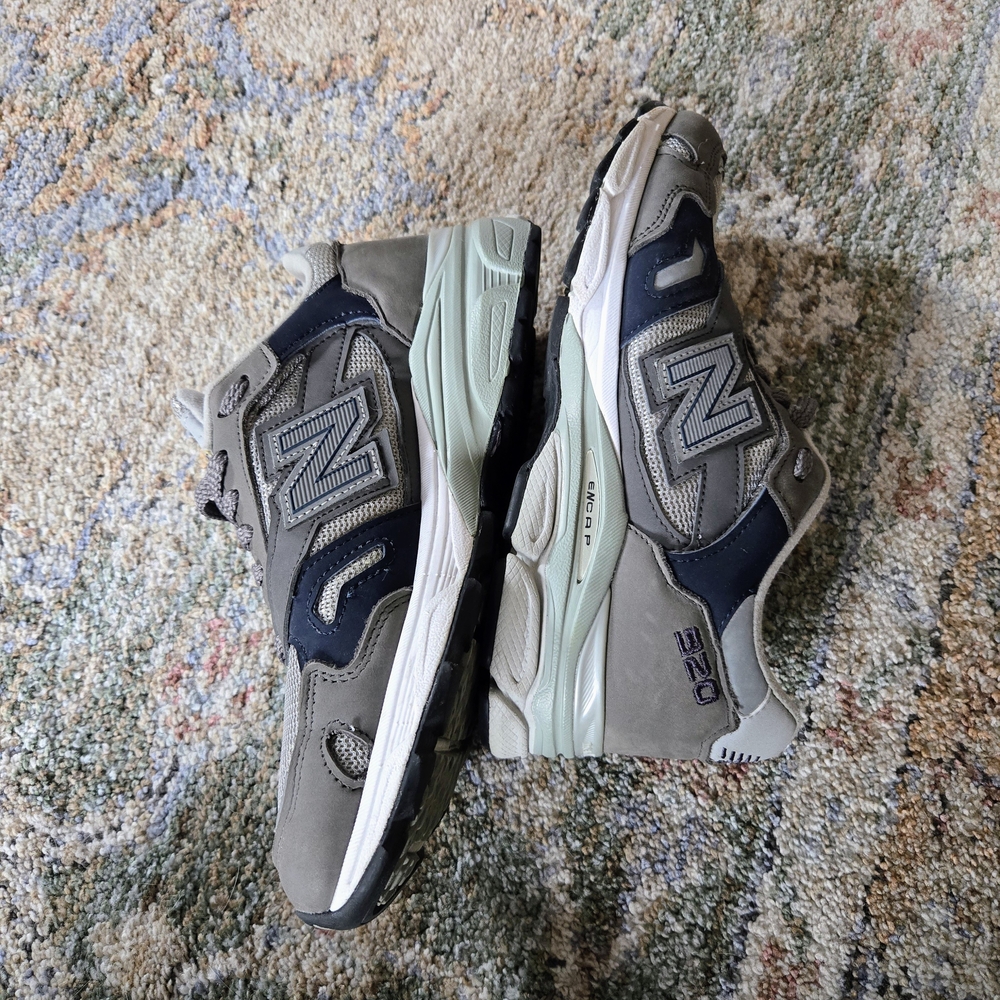 New Balance 920 M920GNS Gray Sneakers 6 / 38.5 Made in England